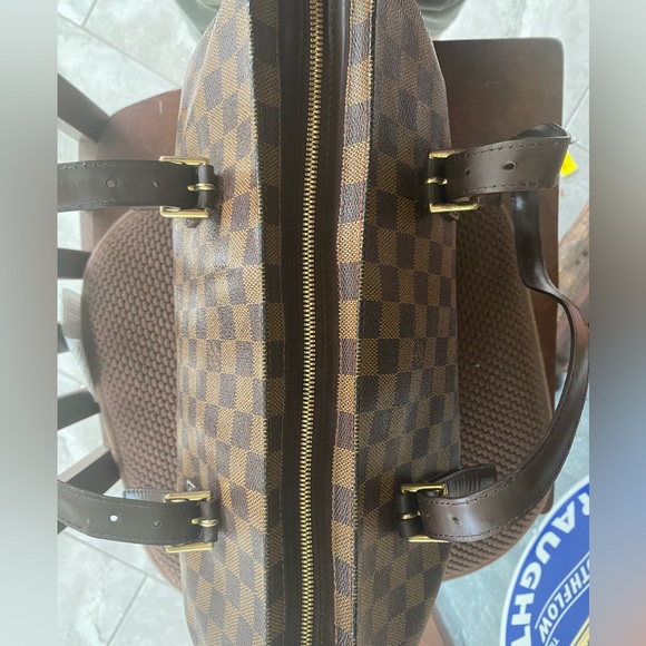 Louis Vuitton Chelsea Tote Bag - Picture 11 of 16